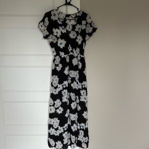 Semi sheer, floral maxi dress.